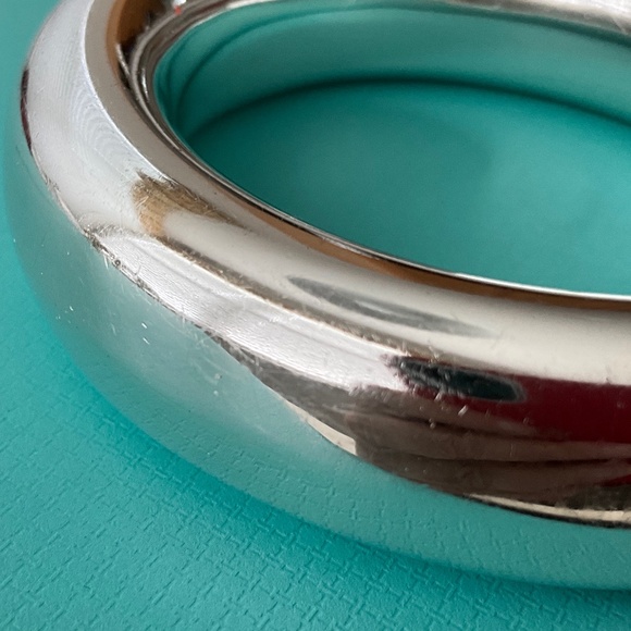 TIFFANY & CO. Vintage Peretti Sterling Silver (925) Doughnut Bangle - Picture 4 of 15